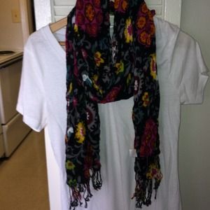RARE Floral Scarf from Old Navy SOLD @risha12