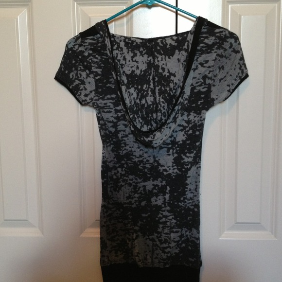 Grey Hooded Tee with Crystals - Picture 4 of 4