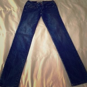 ⬇REDUCED⬇Bullhead Black medium wash Skinny jeans