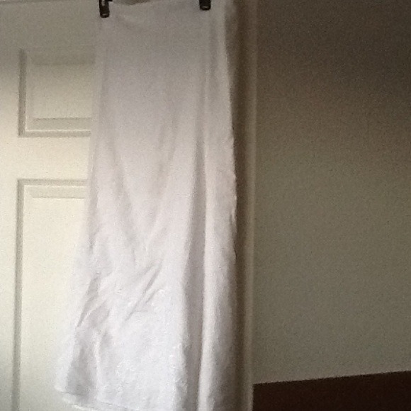 Long white skirt with embroider accents