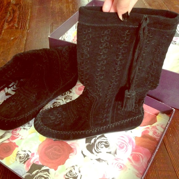 NWT Lucky Brand Fern Suede Boots! Sz 6!