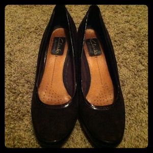 Clark's artisan collection brown suede pumps.