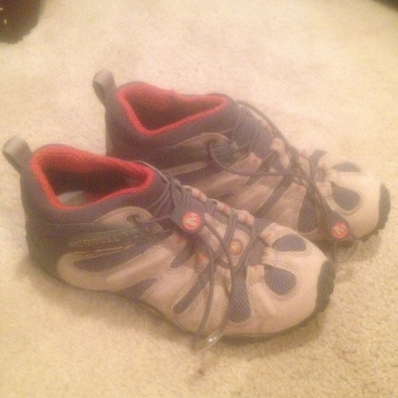 Merrill hiking shoes size 7. Like new