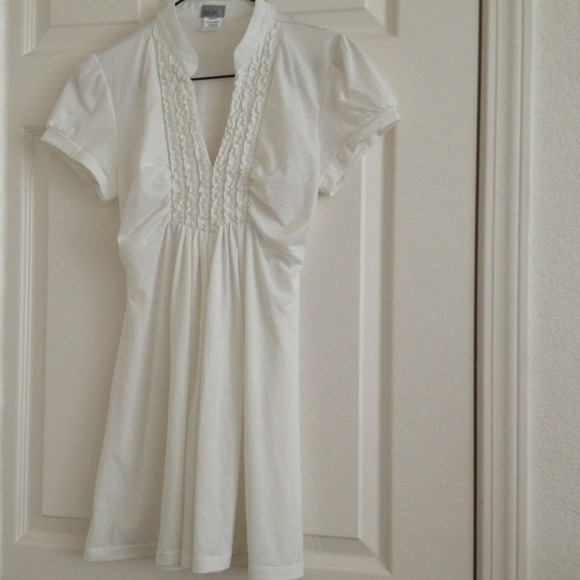 White Maternity Top. Brand new without tags