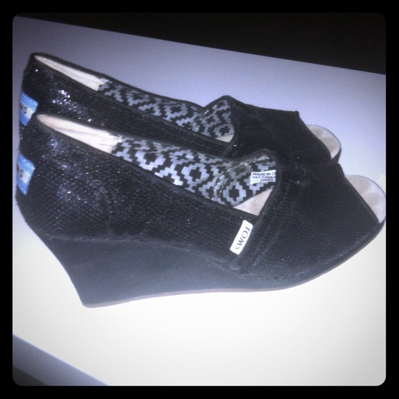 Sequins black Tom's wedges