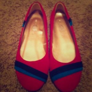 Rue 21 bright pink velvet flats.