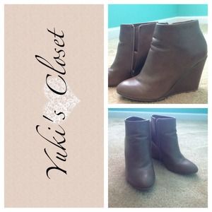 Ankle boots