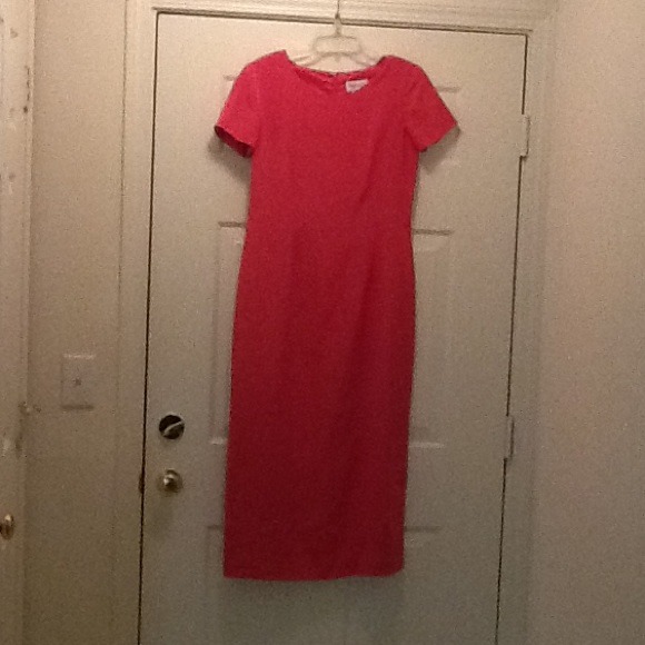 100% silk pink 3/4 length form fitting dress