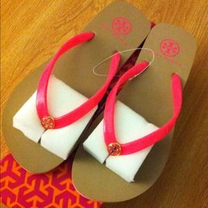 ⛔Reserved for ptodaro ⛔ tory burch flip flops