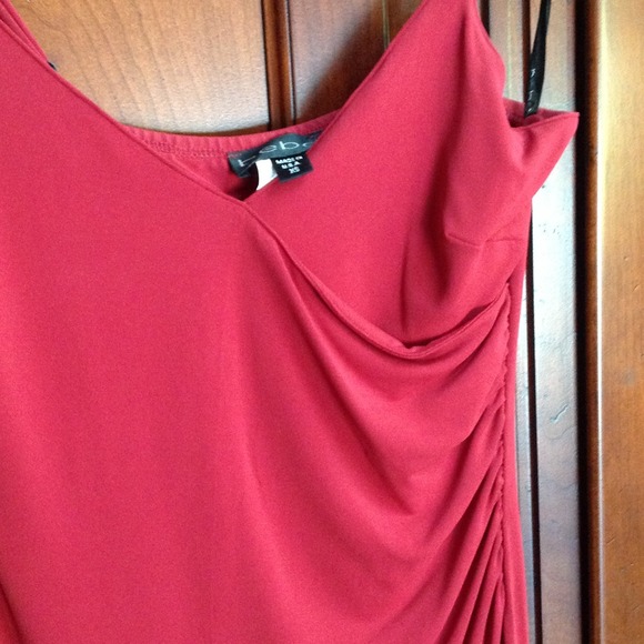 ❌❗SOLD❗❌Red Bebe classic dress - Picture 2 of 4