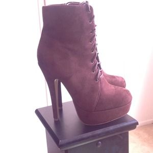 Forever 21 ankle boots- chocolate brown. NEW