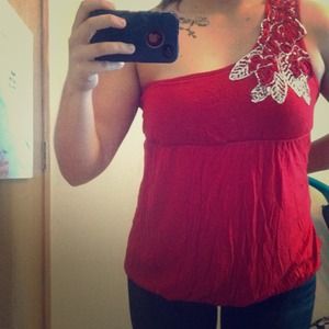 TRADED 👍👍 One shoulder red top