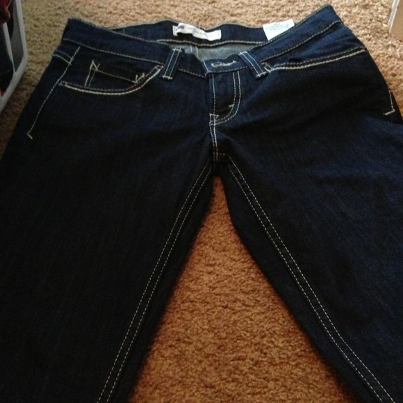 🔴Sold in bundle🔴 Brand new Levi jeans