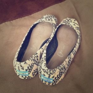 🏁Reserved Toms ballet flats!🏁