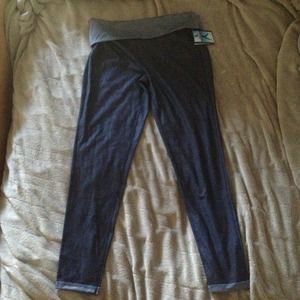 🆕Victoria's Secret Denim Print Yoga Pant sz M