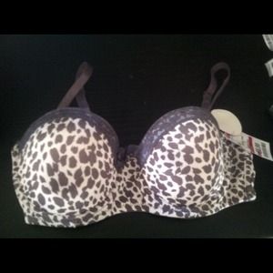 34B Bra, NEW.