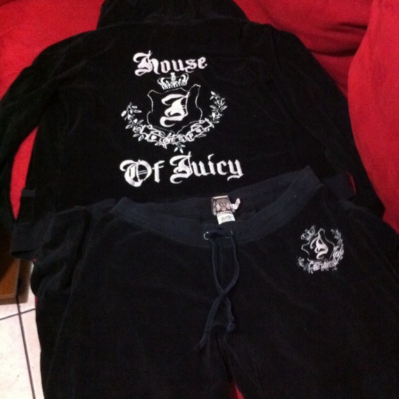 🍒SOLD IN BUNDLE🍒Juicy Couture Velour Sweatsuit🍒