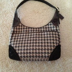 Coach houndstooth shoulder bag