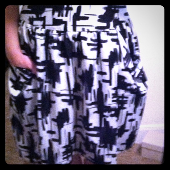 Fun black and white skirt!