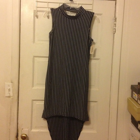 🆕Forever 21 Asymmetric Navy Pinstripe Dress sz M