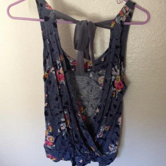 Really cute crop tank from Nordstrom - Picture 2 of 2