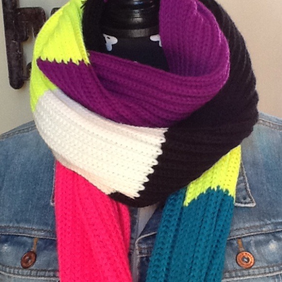 Scarf - Picture 2 of 2