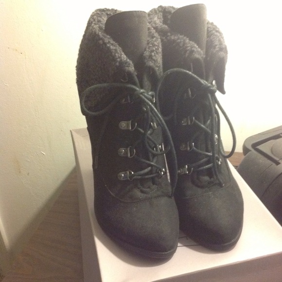 Jennifer Lopez Size 10 Black ✨NWT✨