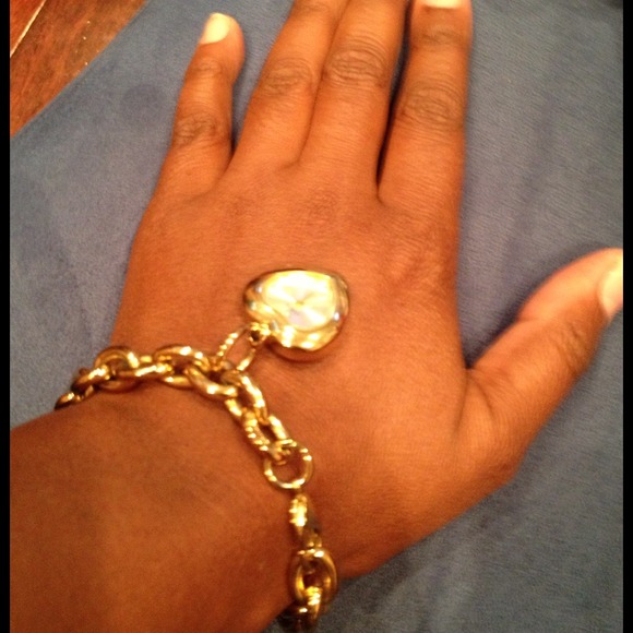 Guess Heart Gold Plated Charm Timepiece. - Picture 3 of 3