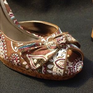 Unlisted By Kenneth Cole peep toe heels