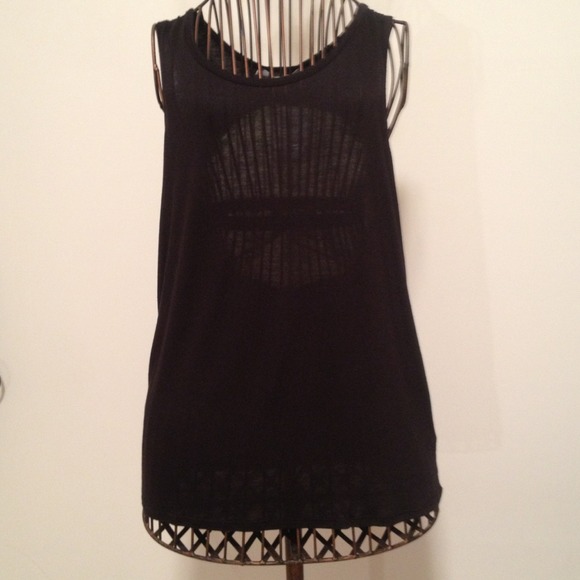 ❗️❗️SOLD❗️❗️Black tank with lace peace sign back! - Picture 2 of 4