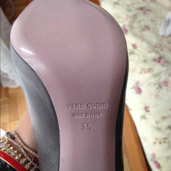 SOLD NWT Valentino Red boots with bow - Picture 4 of 4