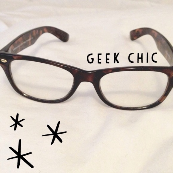 American Eagle Tortoise Shell Frames and Bag