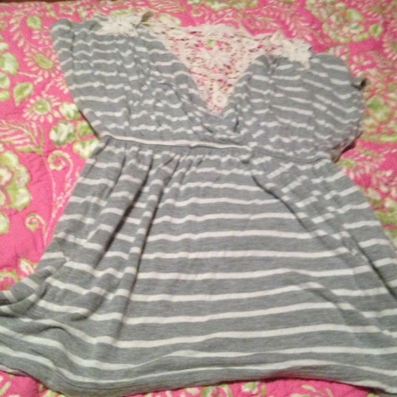 Forever 21 crochet back