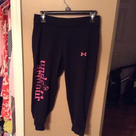 Under Armour capri sweats