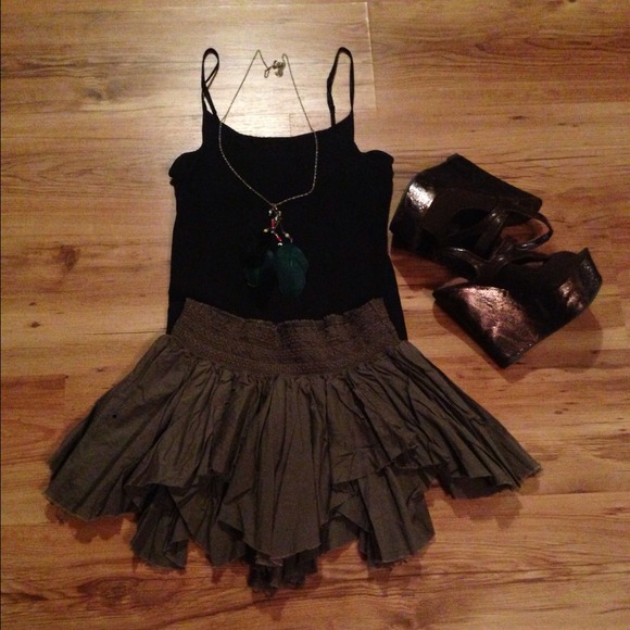 💟SOLD💟Mossimo Brown Ruffle Skirt - Picture 2 of 2