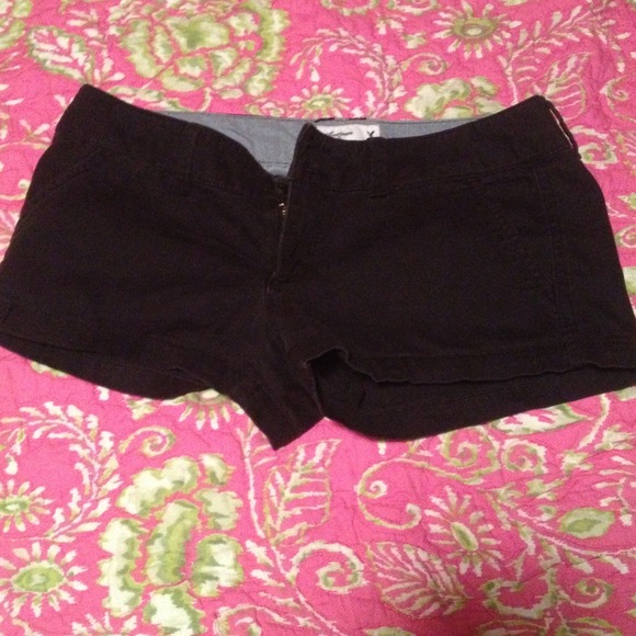 Black American eagle shorts