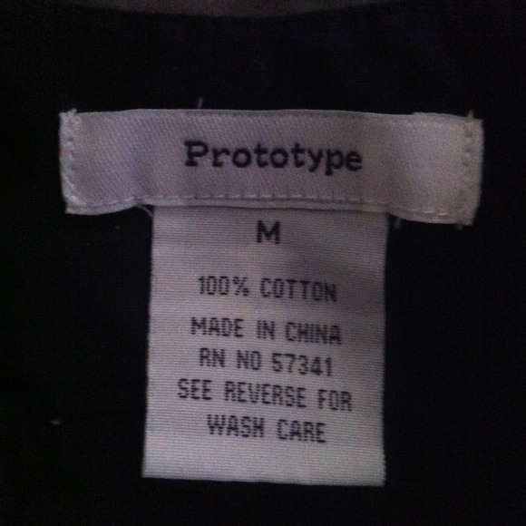 Cute black vest - Picture 3 of 3