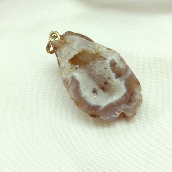 Crystal pendant