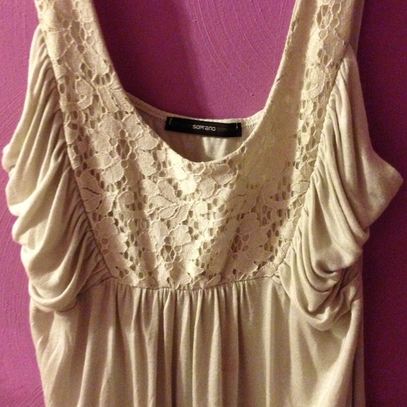 Floral tunic - Picture 2 of 3