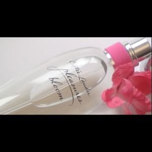 Estée Lauder Pleasures Bloom Perfume