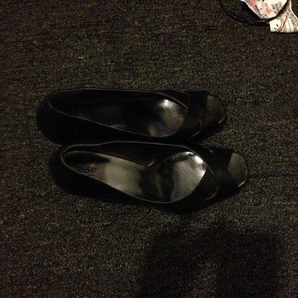 Black heel