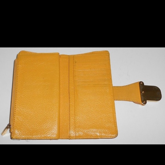 🚫🚫SOLD!!🚫🚫AITHENTIC!!! MK wallet - Picture 3 of 4