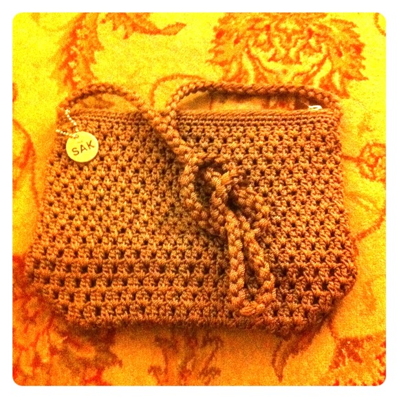 The Sak. Small cross body. Brown. Classic.