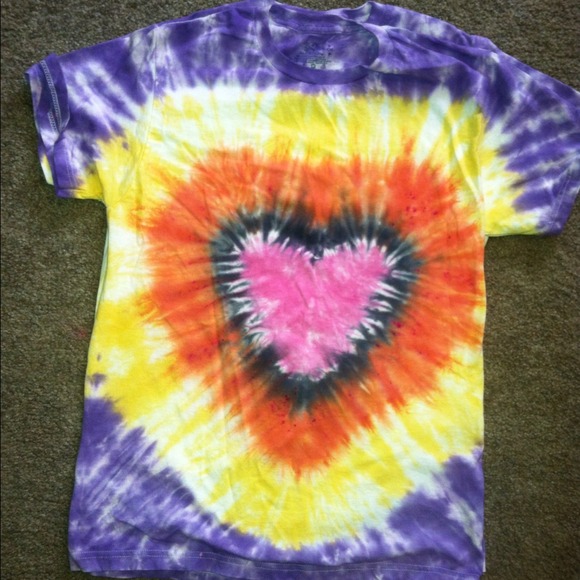 Pink Heart Tie Dye Shirt Adult Mens Small - Picture 1 of 1