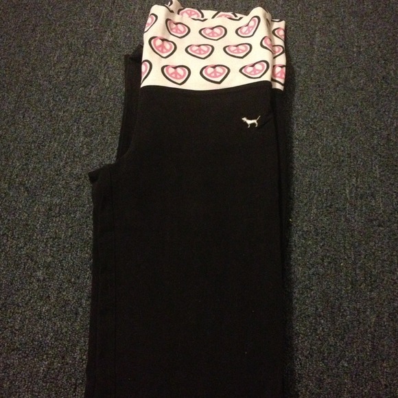 ✋SOLD IN BUNDLE✋VS PINK Yoga Pants! S