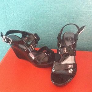 Bundle Vera Wang Wedges,fendi case and purse