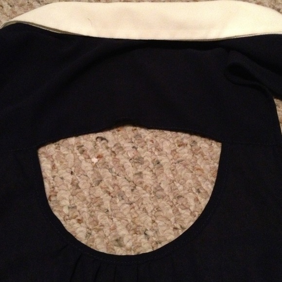 Navy and white sheer top with cutout back! - Picture 3 of 3