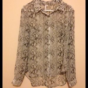 🎉Host pick 9/15🎉Snakeskin blouse from Nordstrom