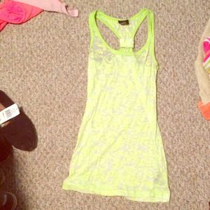 🚫Reduced🚫Cute tank