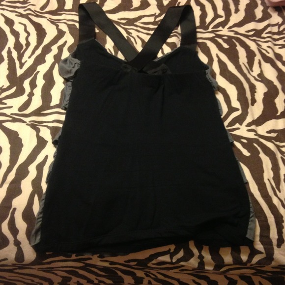 Jessica Simpson gray and black ruffle top - Picture 2 of 3